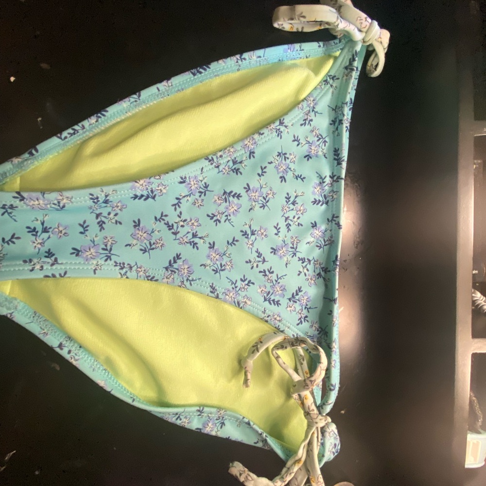 Women’s swim bikini bottom